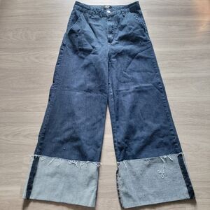 Final✅️ Stylish Blue Jeans with Frayed Hem
